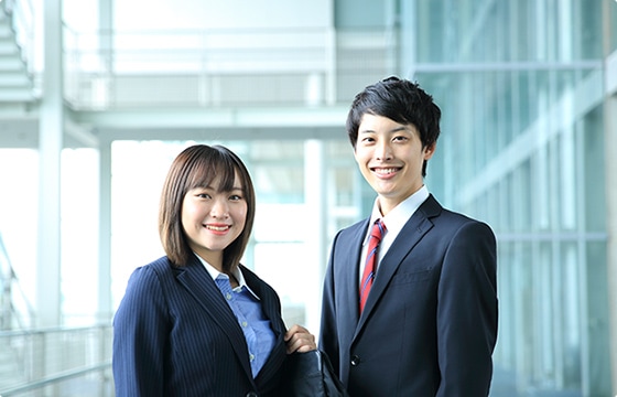 採用情報